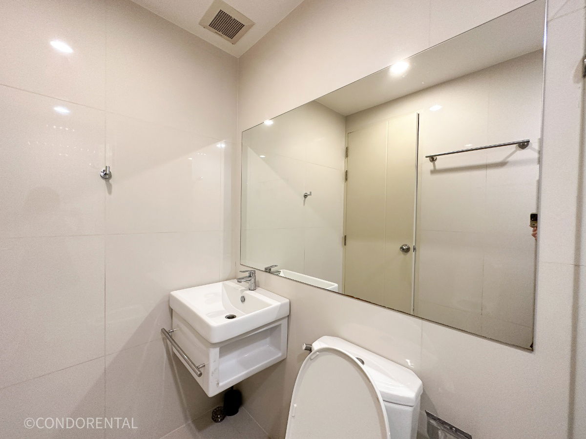 รูป ให้เช่า Life Asoke ห้องสวย ราคาดี สอบถามเพิ่มเติมได้ที่ LINE @condorental !! - รูปที่ 8/10