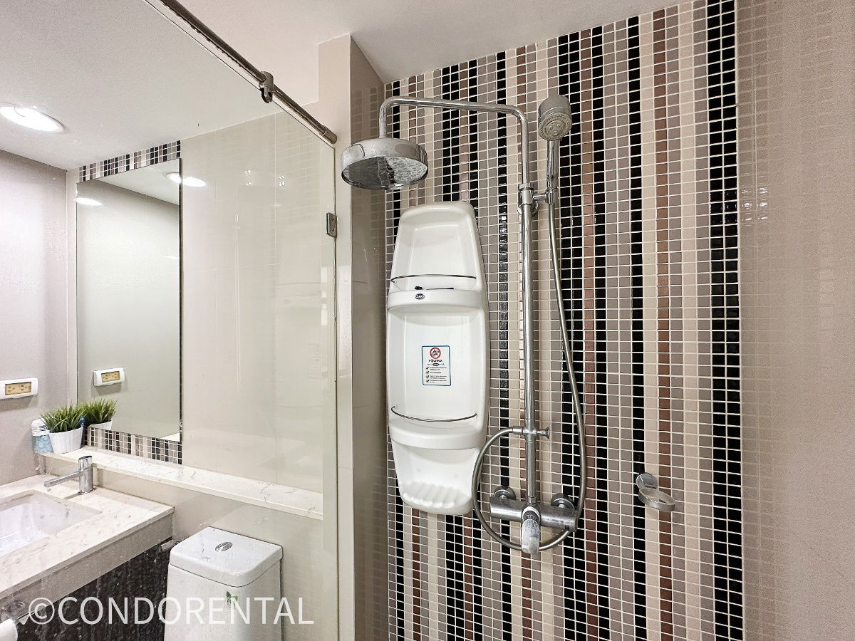 picture LINE @condorental for rent the room at Rende Sukhumvit 23 - 15/16