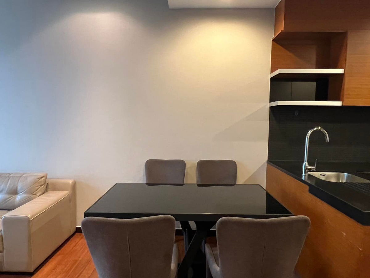 picture LINE @condorental for rent the room at Ashton Morph 38 - 6/9