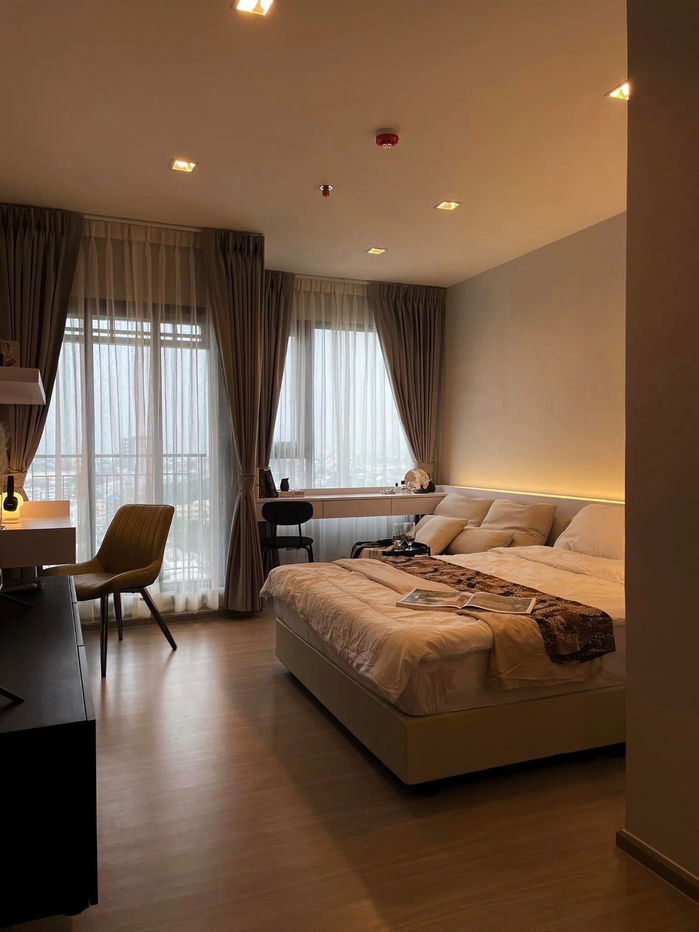 picture LINE @condorental for rent the room at Life Sathorn Sierra - 4/11