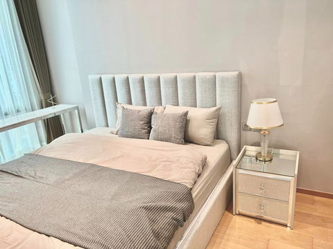 LINE @condorental for rent the room at 28 Chidlom