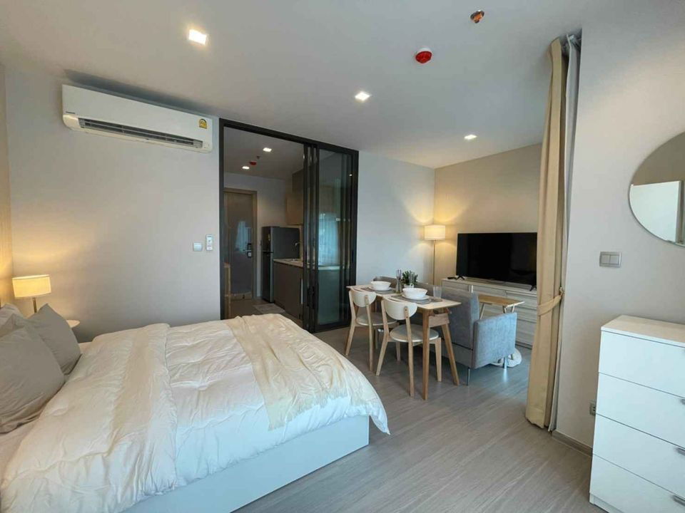picture LINE @condorental for rent the room at Life Asoke - Rama 9 - 4/13