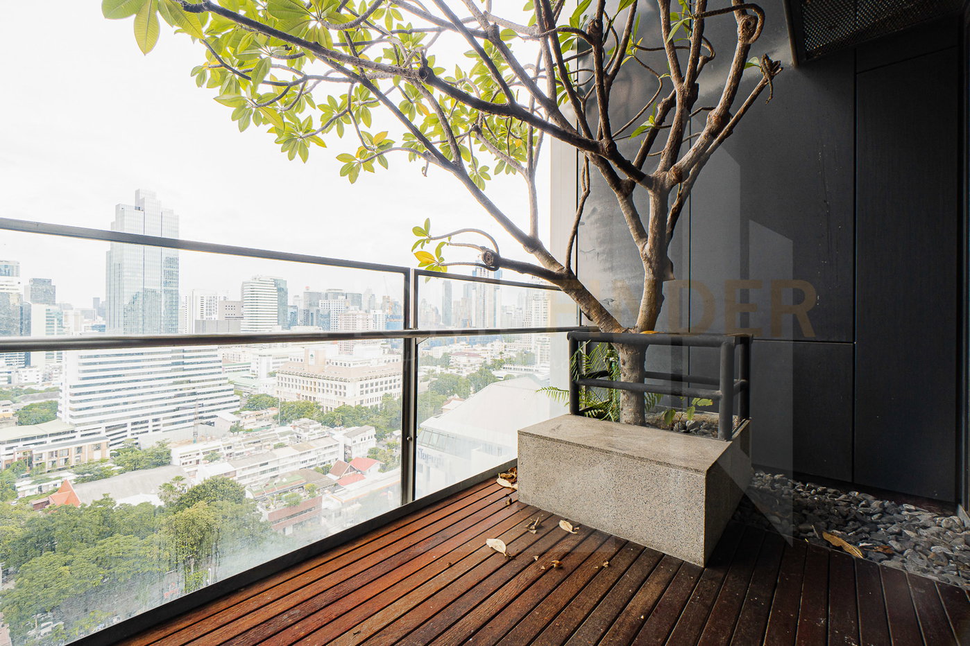 picture The Met 2 bedrooms, for rent - 8/8