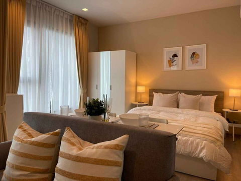 LINE @condorental for rent the room at Life Asoke - Rama 9
