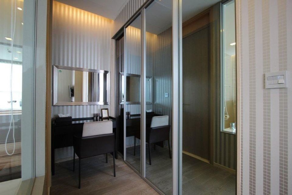 picture LINE @condorental for rent the room at The ESSE Asoke - 5/14