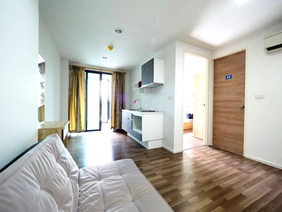 Condos for rent Major Hollywood Ramkhamhaeng : Living Nest Ram 1 bed 1 bath 33 Sqm. Corner room 2Fl. 0869888099 Line ID: dhiradhn