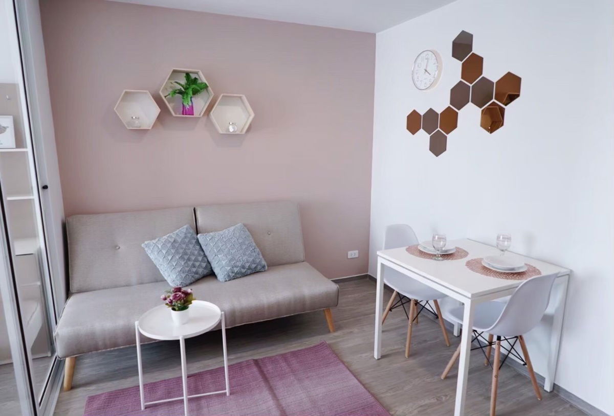 รูป ให้เช่า 🔺Regent Home 97/1🔺 คอนโดใกล้ BTS บางจาก🚆 ห้องสวย เฟอร์นิเจอร์และเครื่องใช้ไฟฟ้าครบ **มีเครื่องซักผ้า** - รูปที่ 2/10