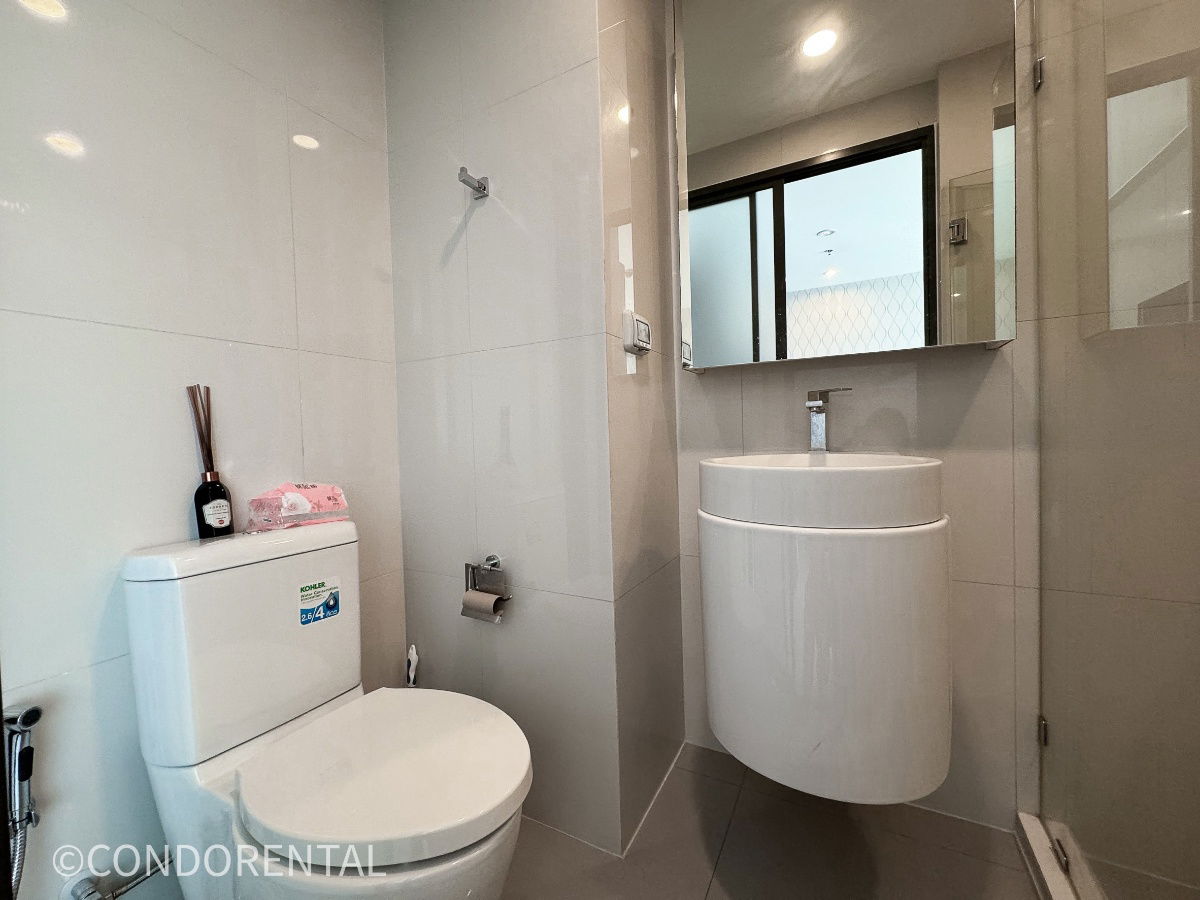 picture LINE @condorental for rent the room at Rhythm Asoke - 8/11