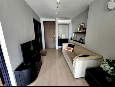 Condos for rent : for rent Rhythm Sukhumvit44/1. 1bed 45sq.m. Line id: @pfagent