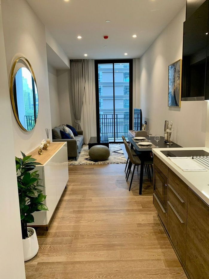 picture LINE @condorental for rent the room at Muniq Langsuan - 1/10