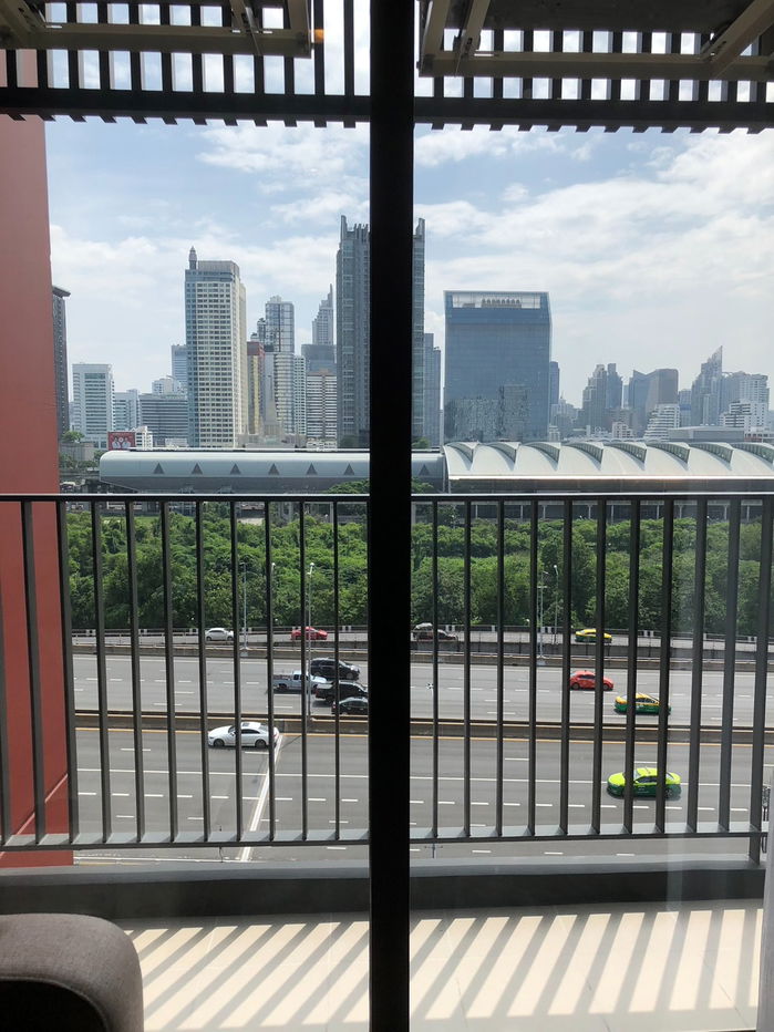 picture LINE @condorental for rent the room at Life Asoke Hype - 12/15