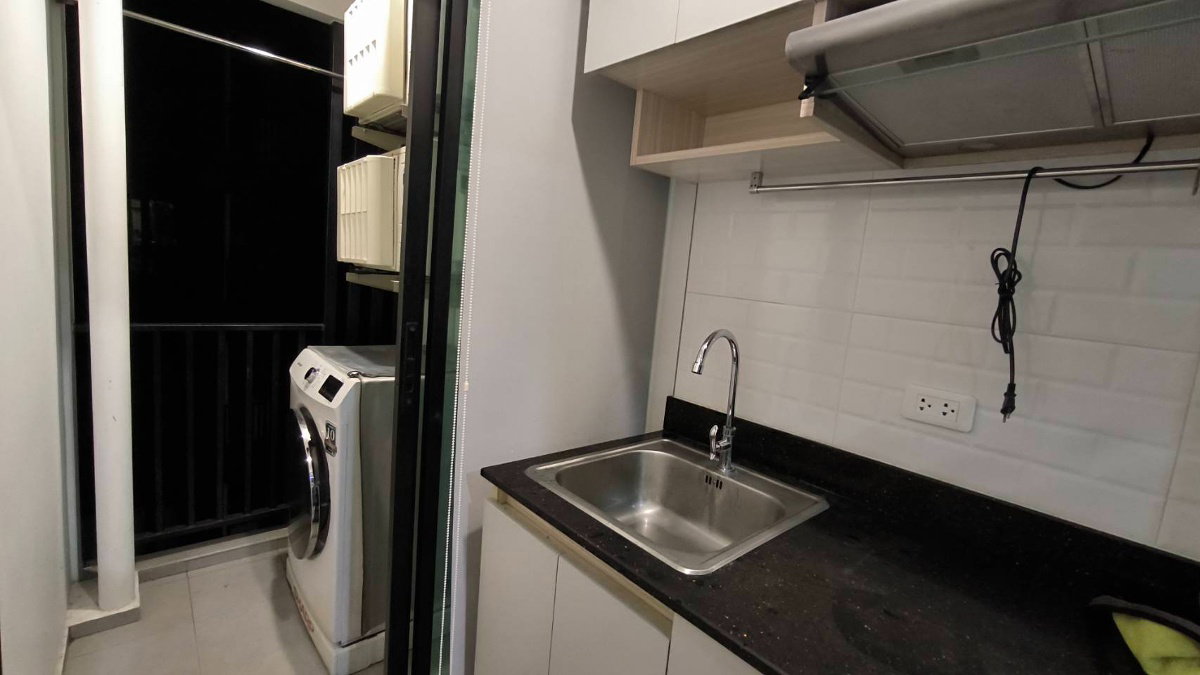 picture FOR RENT REACH 52 FULL FURNISH READY TO MOVE IN - 10/15