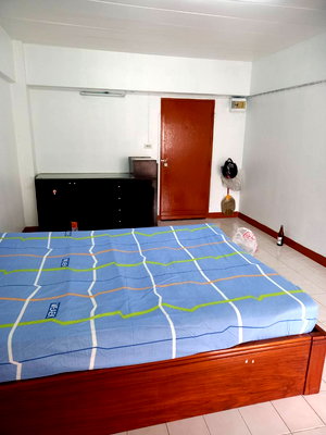 Condos for rent : Thanommit Park 27 sqm for rent