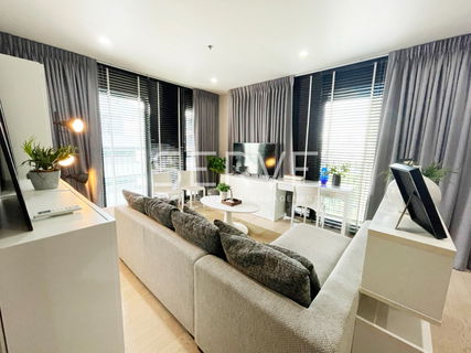 รูปภาพ 🔥ราคาดีมาก 🔥 2 นอน ห้องมุม มีอ่าง แต่งสวยมาก สไตล์ Modern กว้างอยู่สบาย ๆ ทำเลดี ใกล้ BTS ทองหล่อ ที่คอนโด Noble Solo / ให้เช่าคอนโด