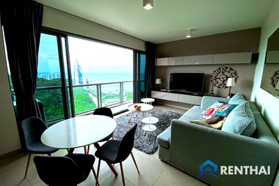 Condos for sale : Modern 2 Bed Condo for Sale in the Heart of Pratumnak Hill!