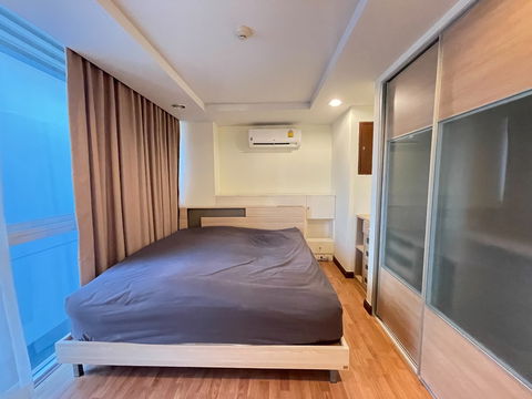 @condorental condo for rent The Kris Ratchada 17