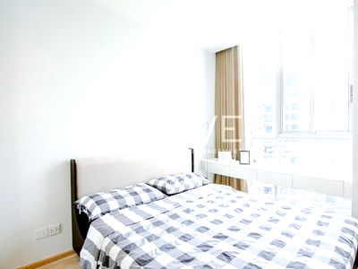 Condos for rent : Nice room 1 Bed High Fl. 25+ Good View & Good Location Next to MRT Thailand Cultural Centre 80 m. / For Rent