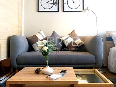 คอนโดให้เช่า : Chic & Bright Studio Unit on High fl. 15+ for Rent-Park 24 (พาร์ค 24)