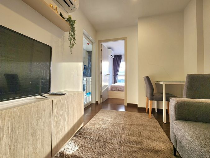 1-bed condo for rent, 26 sqm, Chewathai Hallmark Charan 13