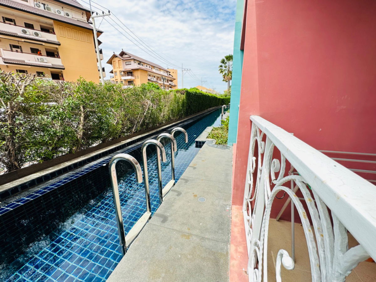 picture GRANDE CARIBBEAN RESORT Pool access  - 7/57