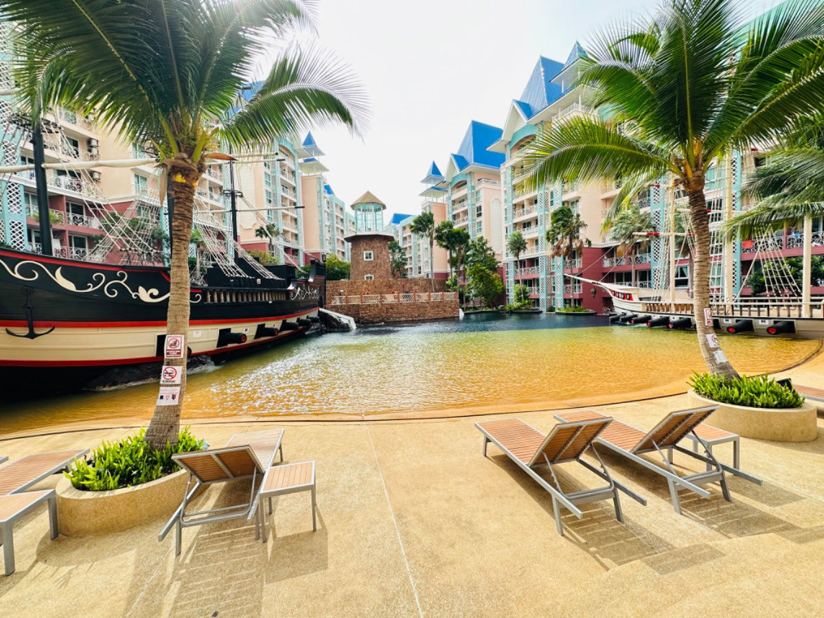 picture GRANDE CARIBBEAN RESORT Pool access  - 52/57