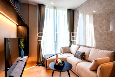Condos for rent : 🔥Modern Style 2 Beds Corner Unit New Condo Close to BTS Asok & MRT Sukhumvit 550 m. at Noble BE19 Condo / Condo For Rent