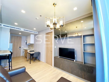 รูปภาพ Modern Style 1 Bed New Condo Good Location Close to BTS Phrom Phong 500 m. at Noble Around 33 Condo / Condo For Rent