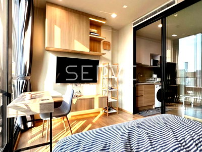 คอนโดให้เช่า : สตูดิโอ กั้นห้องเป็นสัดส่วน แต่งสวยๆ ชั้นสูง วิวดี กับคอนโดใหม่ใกล้ BTS พร้อมพงษ์ 500 ม. ที่ Noble Around 33  / ให้เช่าคอนโด