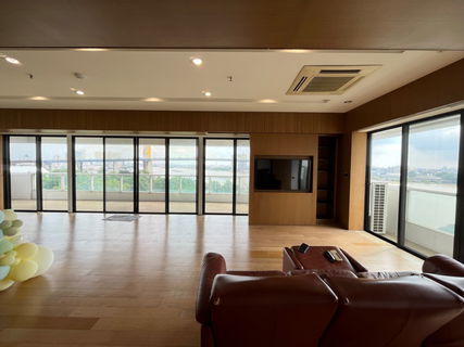 Riverside Villa . 2นอน 250ตร.ม. มีห้อง sauna ส่วนตัว! Line id: @pfagent