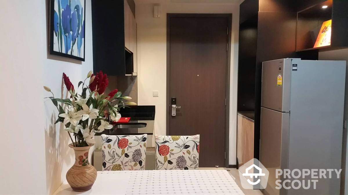 picture Spectacular High Rise 1-BR Condo at Edge Sukhumvit 23 near BTS Asok (ID 511197) - 3/7