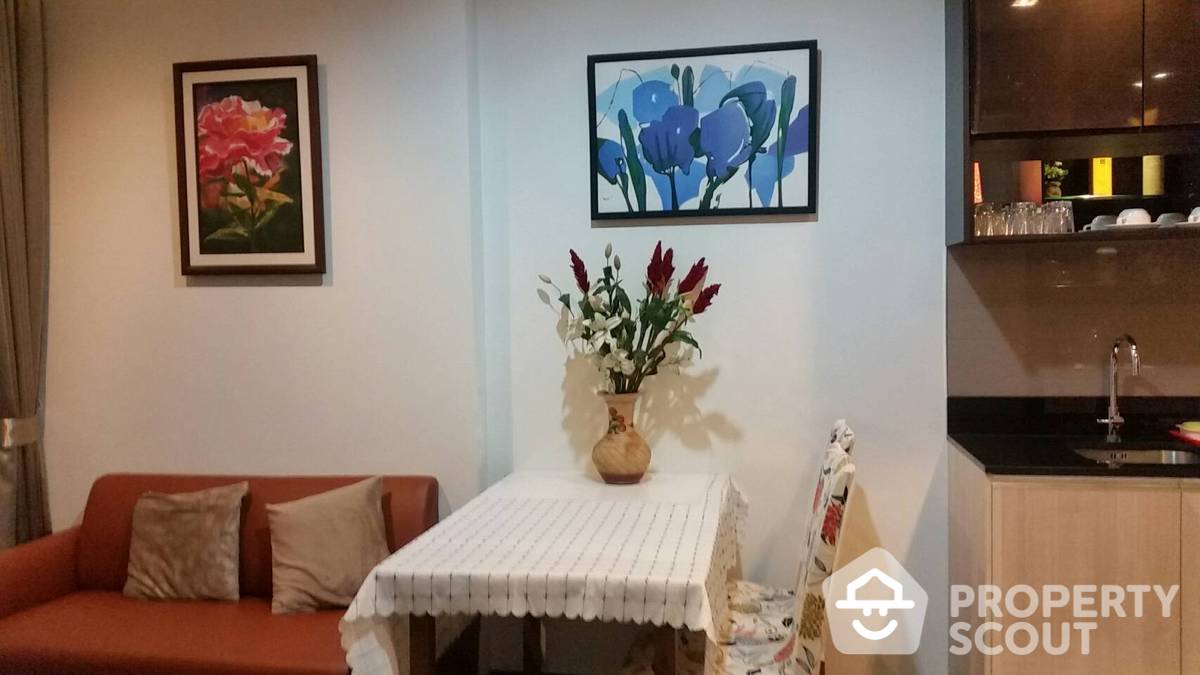 picture Spectacular High Rise 1-BR Condo at Edge Sukhumvit 23 near BTS Asok (ID 511197) - 2/7