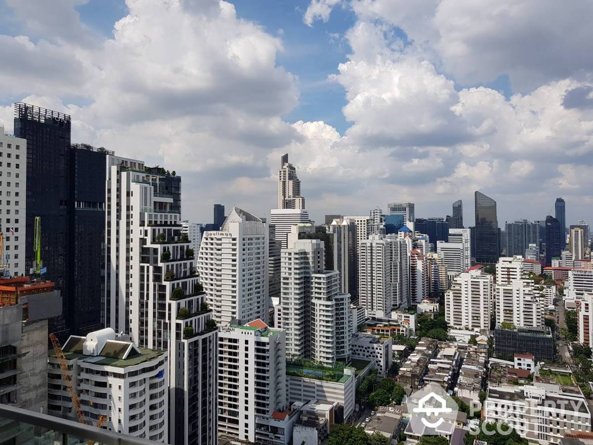 picture Spectacular High Rise 1-BR Condo at Edge Sukhumvit 23 near BTS Asok (ID 890184) - 10/15