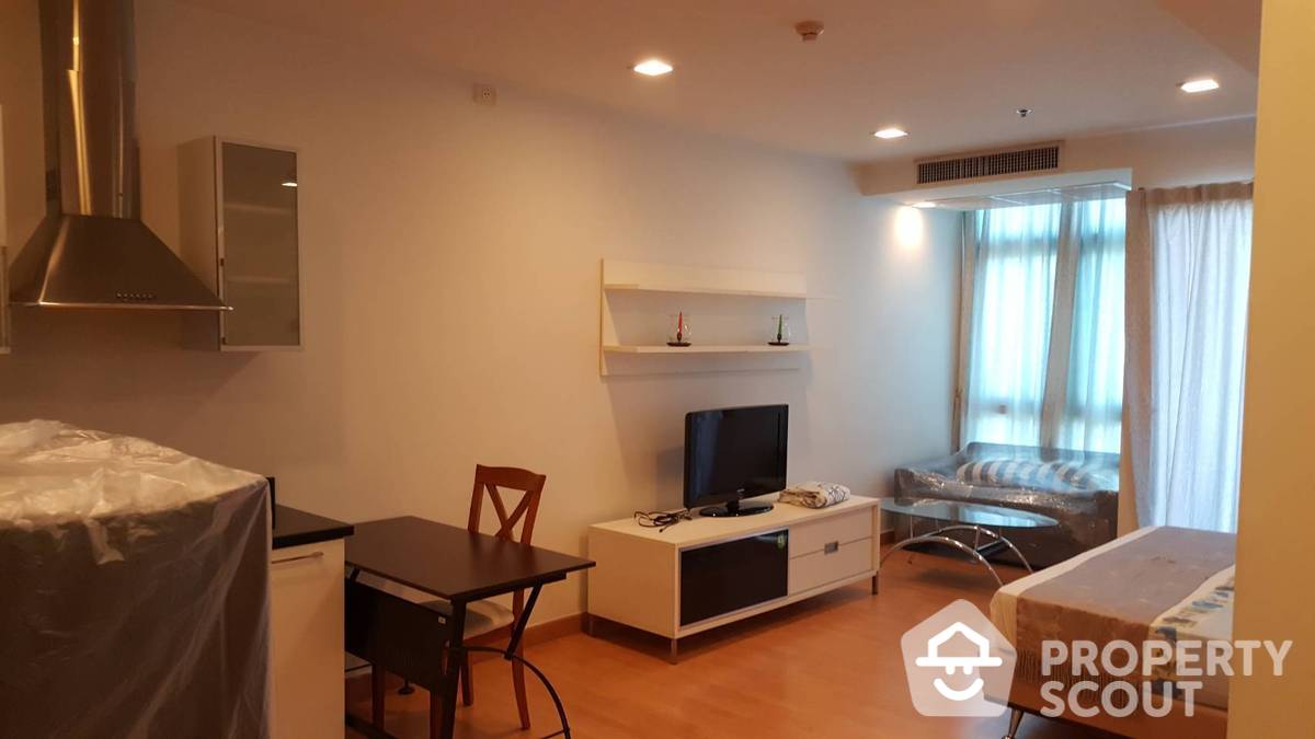 รูป คอนโด สตูดิโอ วิวเมือง at Nusasiri Grand Condominium ใกล้ BTS เอกมัย (ID 697091) - รูปที่ 2/6