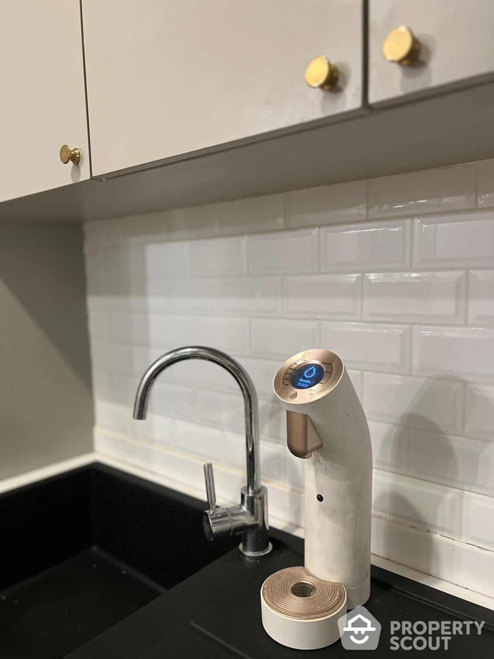 picture 2-BR Condo at Baan Siri Sathorn Condominium near MRT Khlong Toei (ID 1219475) - 4/6