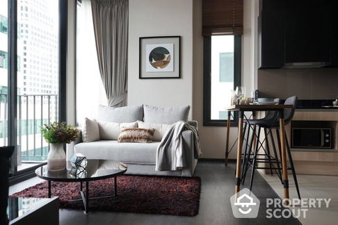 Spectacular High Rise 1-BR Condo at Edge Sukhumvit 23 near BTS Asoke (ID 476250)