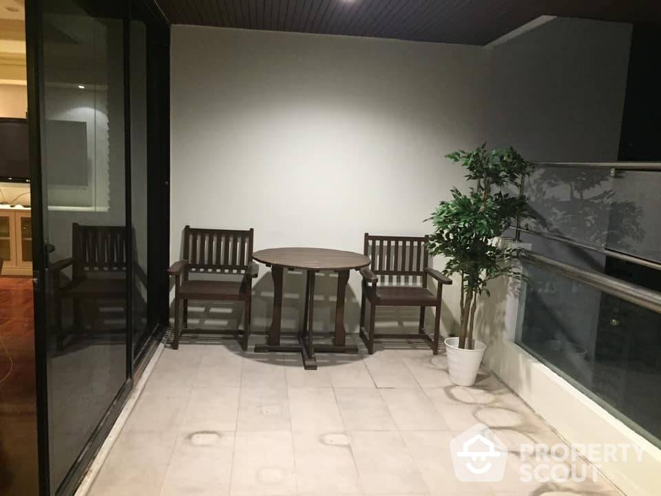 รูป คอนโด 3 นอน at Century Heights Condominium ใกล้ MRT สุขุมวิท (ID 567258) - รูปที่ 2/9