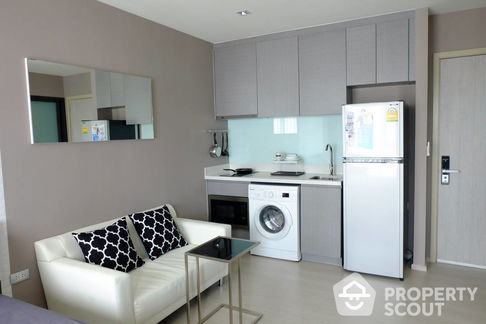 1-BR Condo at Rhythm Sukhumvit 36-38 near BTS Thong Lor (ID 886517)