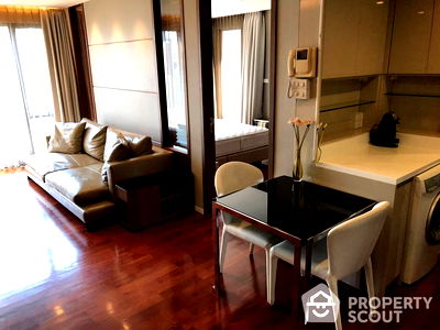 Condos for rent : 1-BR Condo at Noble 09 Ruamrudee near BTS Phloen Chit (ID 512719)