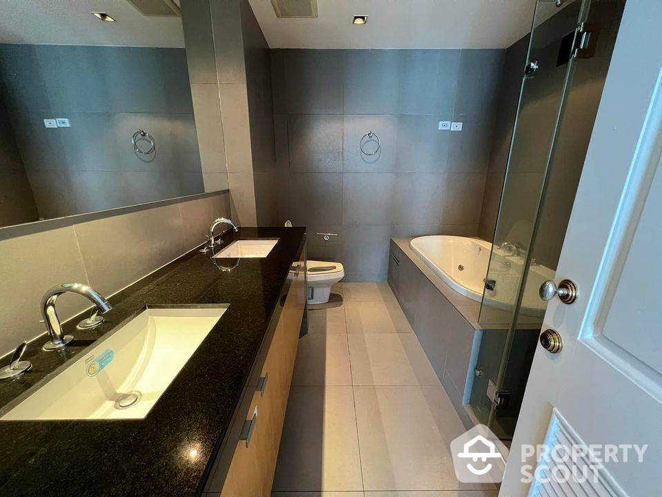 รูป คอนโด 4 นอน at Athenee Residence ใกล้ BTS เพลินจิต (ID 781064) - รูปที่ 12/16