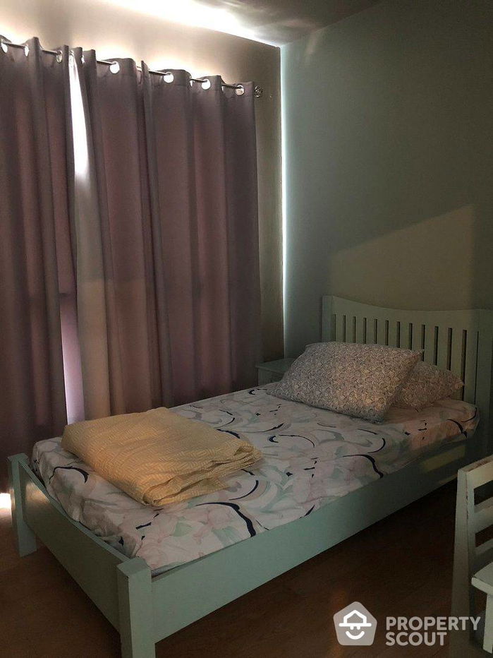 picture 2-BR Condo at Hive Sathorn near BTS Krung Thon Buri (ID 1093014) - 10/14