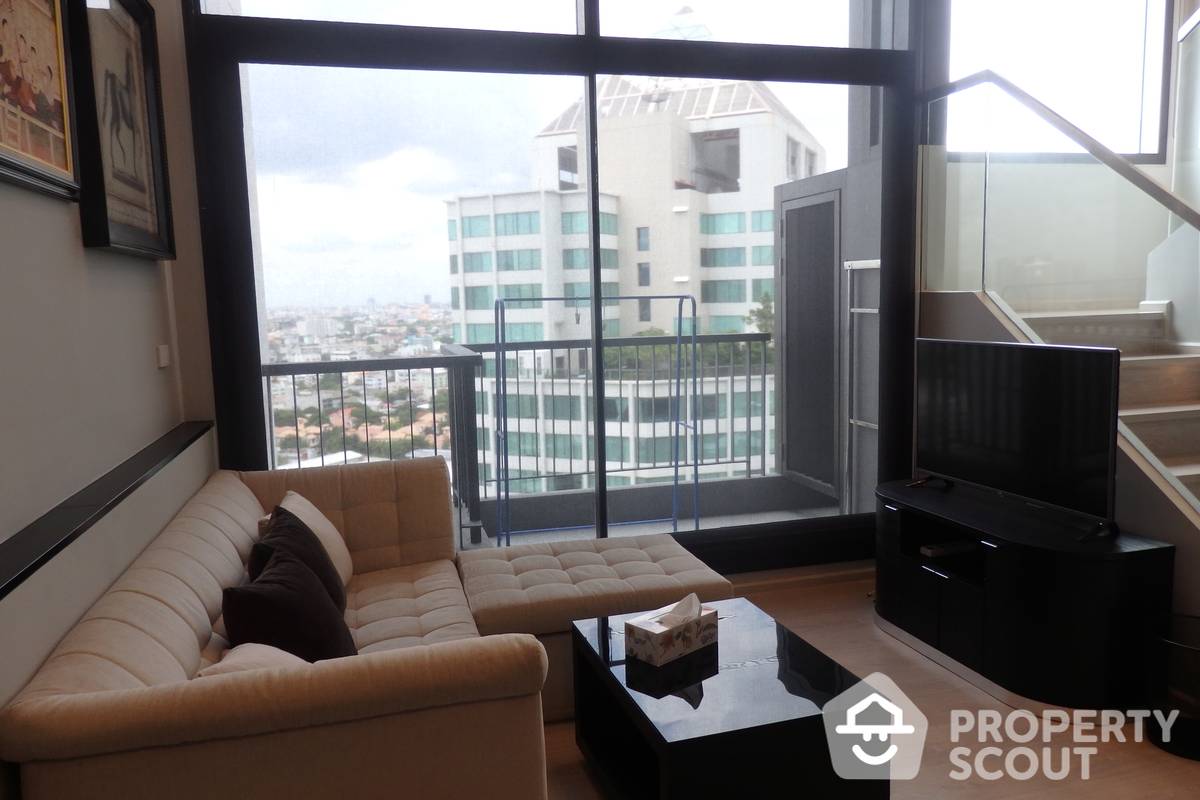 รูป ดูเพล็กซ์ 1-ห้องนอน ที่ ริทึ่ม สุขุมวิท 44/1 ใกล้ BTS พระโขนง (ID 886580) - รูปที่ 13/17