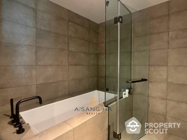 picture 3-BR Condo at The Lofts Asoke near MRT Phetchaburi (ID 514664) - 11/17
