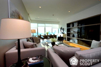 Condos for rent : 2-BR Condo at 185 Rajadamri near BTS Ratchadamri (ID 511497)