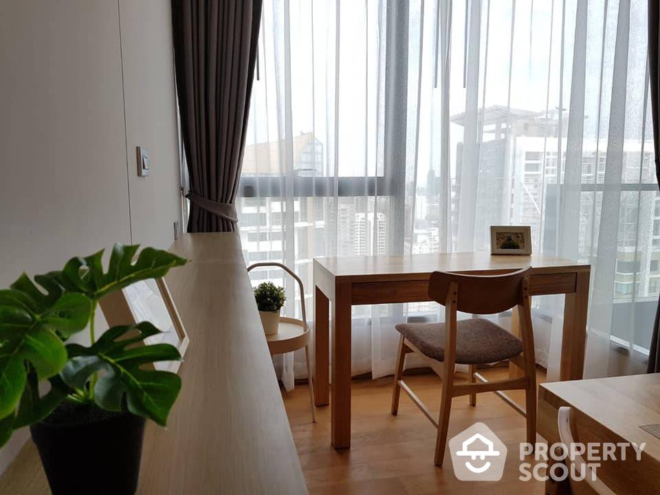 picture 2-BR Condo at The Lumpini 24 near BTS Phrom Phong (ID 825695) - 4/6
