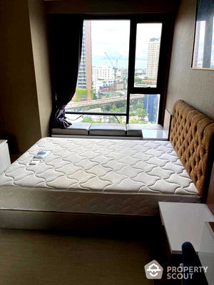 Condos for rent Soi Thonglor (Sukhumvit 55) : 1-BR Condo at Rhythm Sukhumvit 42 near BTS Ekkamai (ID 965155)
