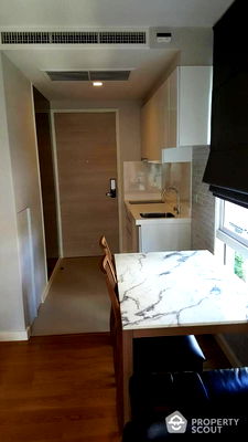 คอนโดให้เช่า : คอนโด 1-ห้องนอน ที่ คอนโดเลต ไลท์ คอนแวนต์ ใกล้ BTS ศาลาแดง (ID 295579)