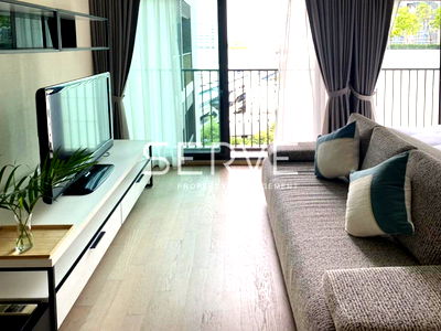 Condos for sale : Nice Room Corner Unit Studio with Bathtub Perfect Location BTS Thong Lo / For Sale & For Rent-Noble Remix