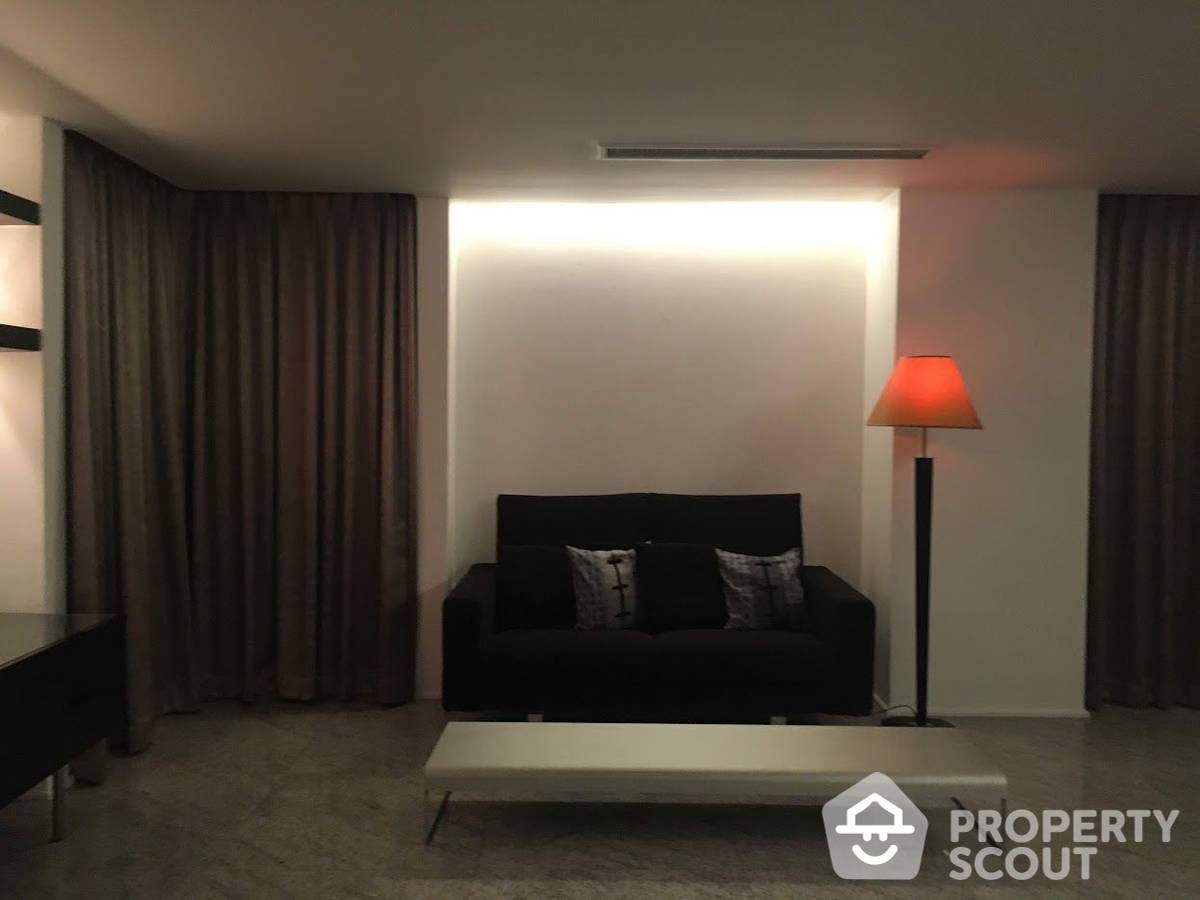 picture 3-BR Condo at Baan Somthavil Condominium near BTS Ratchadamri (ID 1034649) - 5/8
