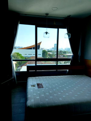 Condos for sale Phaya Thai : Condo for sale Metro Luxe Rose Gold Phahol - Sutthisan  fully furnished with tenant.