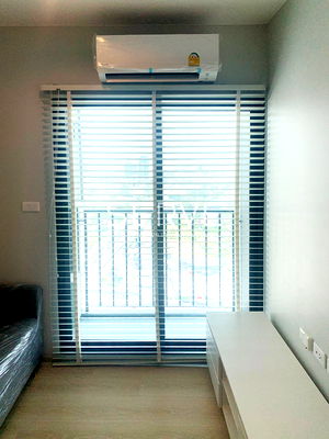 Condos for rent : 2 Beds 1 Bath Super High Fl. 35+ Good Location Next to MRT Si La Salle Station, Makro at Nue Noble Srinakarin Lasalle Condo / For Rent